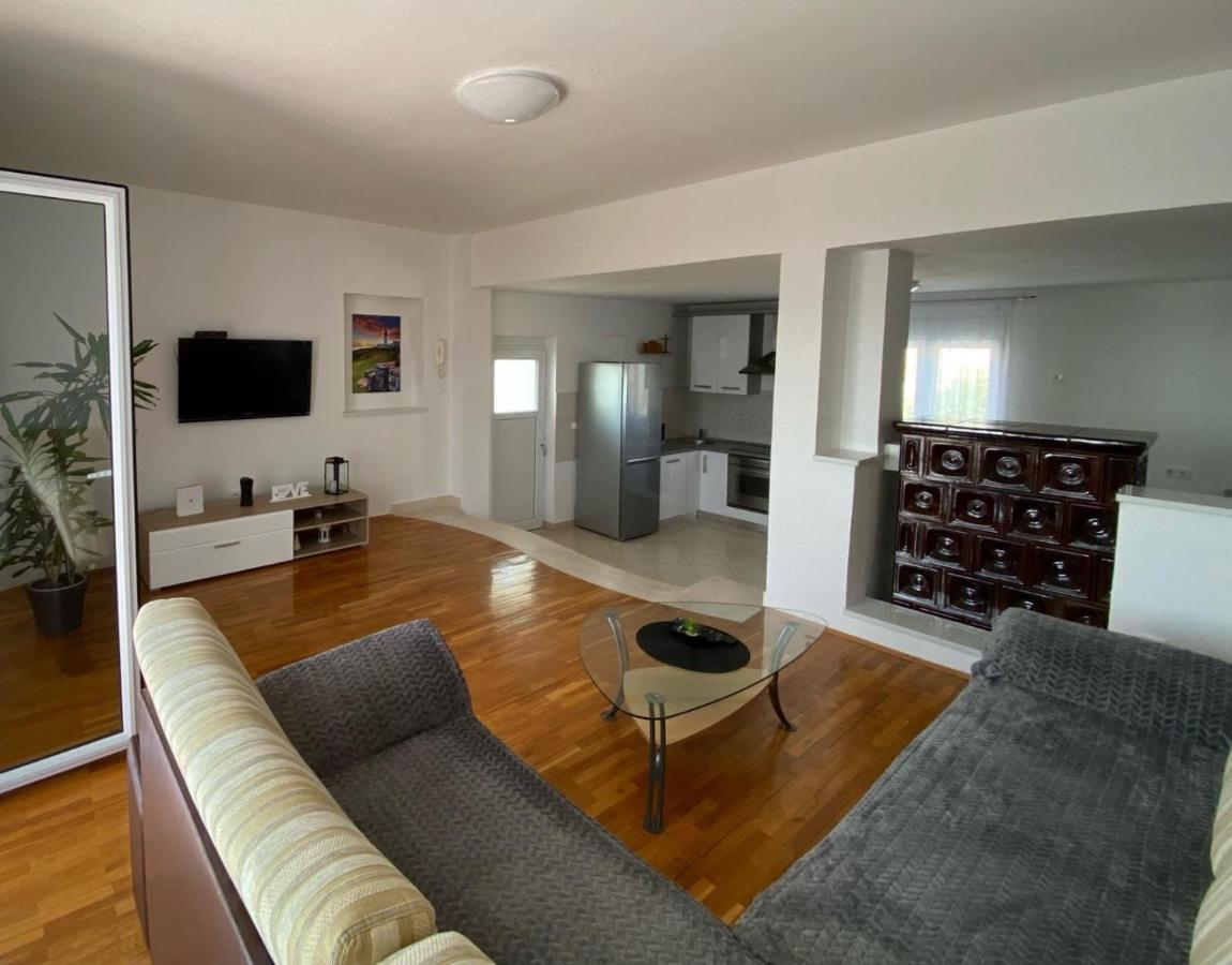 Apartments With A Parking Space Maslenica, Novigrad - 12636 ยาเซนิเซ ภายนอก รูปภาพ